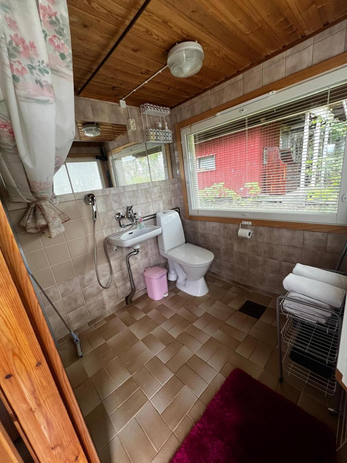 Adorable 1-Bedroom Cottage/Guesthouse In Kittilae Екстериор снимка